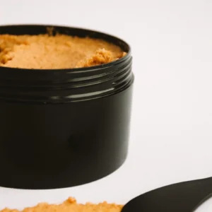 Salt Scrub -Noble Essence