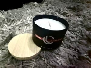 Noble Essence Scented Candle